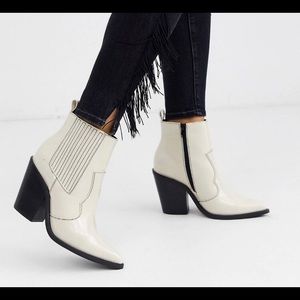 White Western Booties - Like *NEW*
